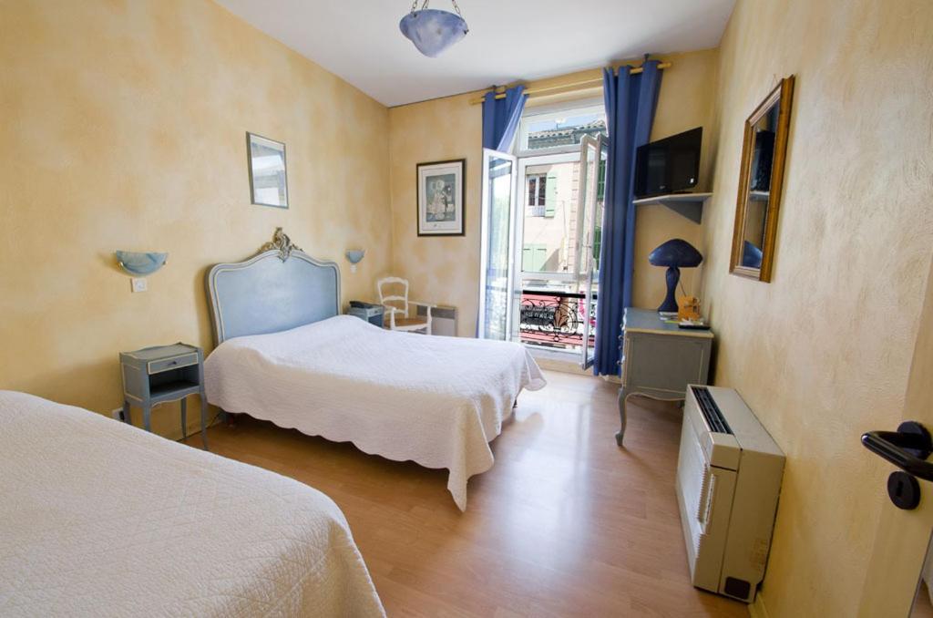 De France - De Charme En Provence 3* Saint-Maximin