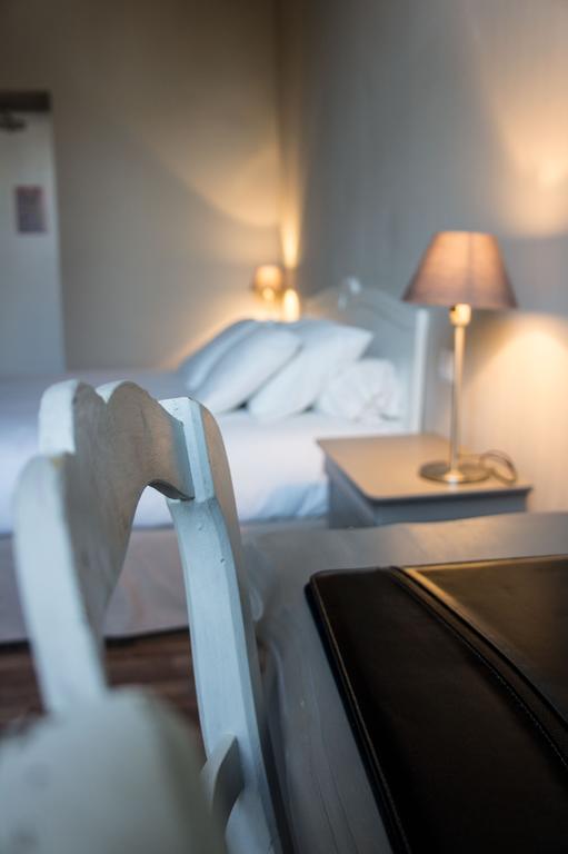 Hotel De France - De Charme En Provence 3*